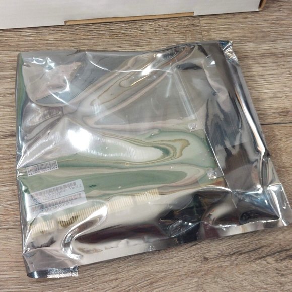 TP-Link 54 Mbps Wireless G PCl Express Adapter Model TL-WN350GD Rev:1.2 Computer - Picture 13 of 15